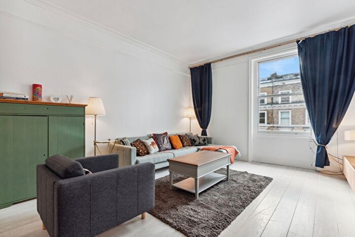 2 Bedroom Flat To Rent In Elvaston Place, South Kensington, SW7