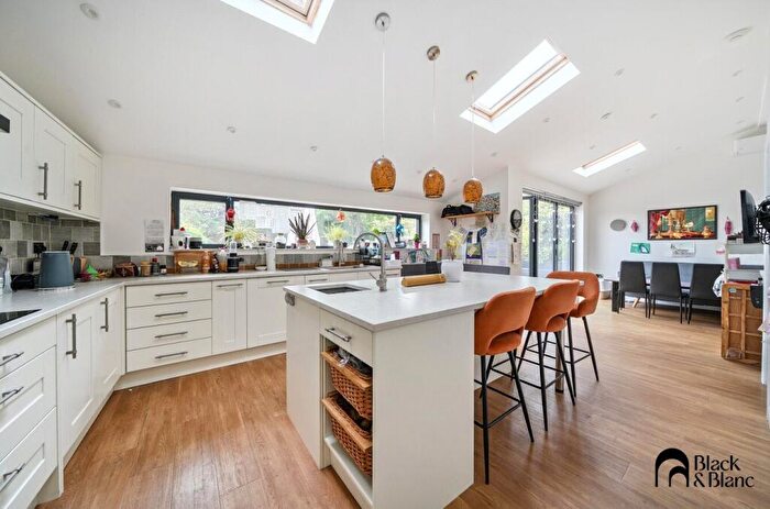 5 Bedroom Detached House To Rent In Wickham Road, Croydon, Surrey, CR0