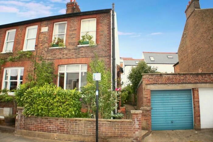 2 Bedroom Flat To Rent In Cannon Street, St Albans, AL3