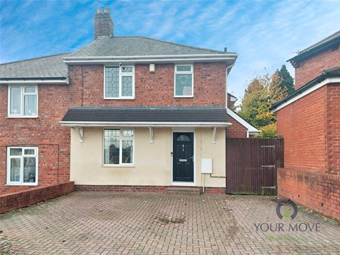 3 Bedroom Semi Detached House For Sale In South Oval, Upper Gornal, West Midlands, DY3