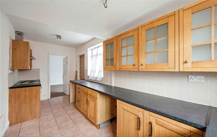 3 Bedroom Terraced House For Sale In Queens Road, Carcroft, Doncaster, DN6