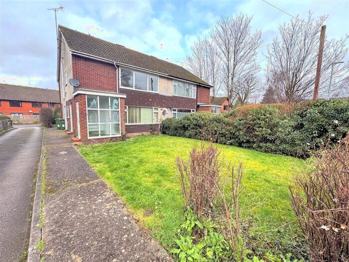 2 Bedroom Flat To Rent In Wharf Road, Wendover, Aylesbury, HP22