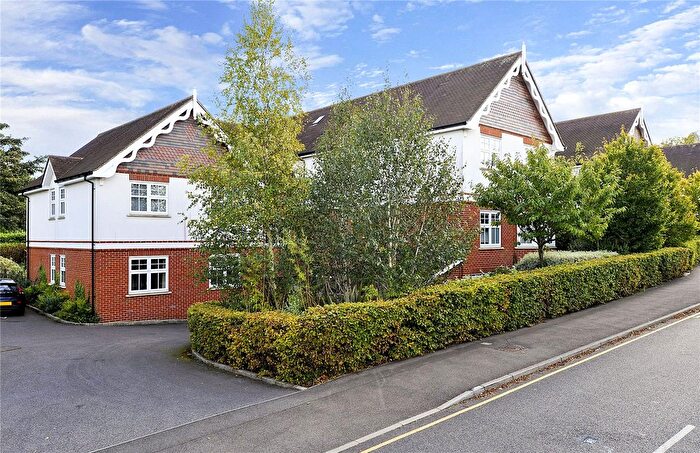 2 Bedroom Flat For Sale In Semaphore Road, Guildford, GU1