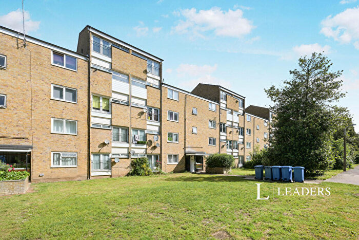 2 Bedroom Flat To Rent In Morley Grove, CM20