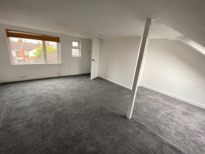 5 Bedroom Terraced House To Rent In Harlestone Road, Northampton, NN5