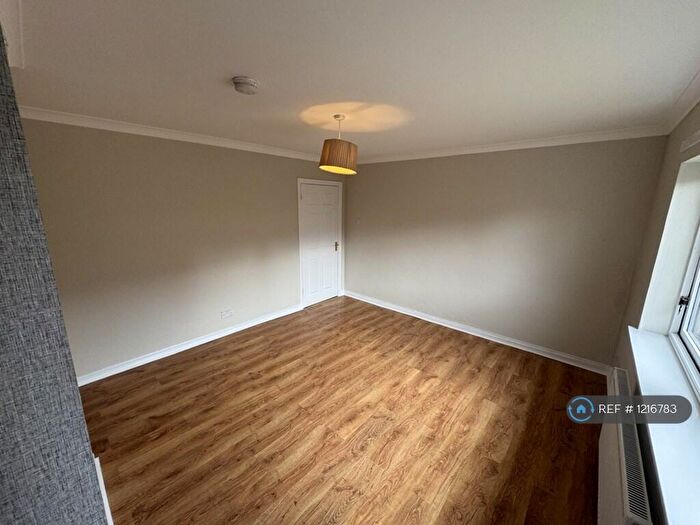 1 Bedroom Flat To Rent In Dunkeld Place, Hamilton, ML3