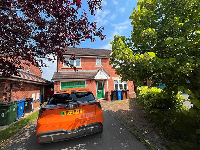 4 Bedroom Property To Rent In Regency Gardens, Cheadle Hulme, Cheadle, SK8