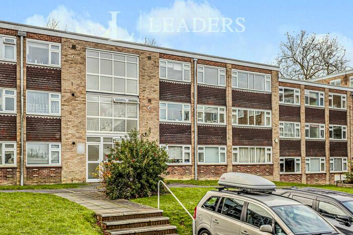 3 Bedroom Apartment To Rent In Perrymount Road, Haywards Heath, RH16