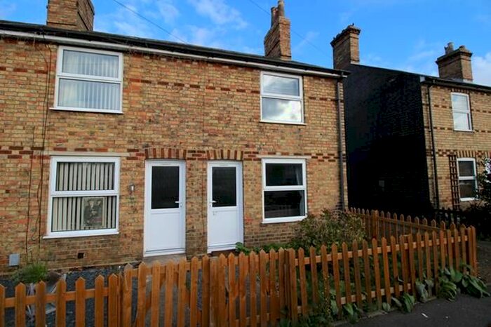 2 Bedroom Cottage To Rent In Northcroft, Sandy, SG19