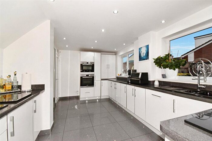 4 Bedroom Semi Detached House For Sale In Bideford Close, Wigston, Leicestershire, LE18