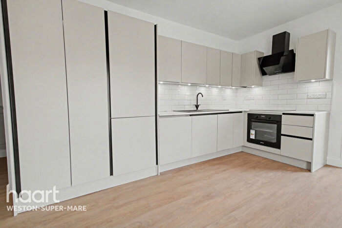 2 Bedroom Flat To Rent In Ellenborough Park North, Weston-Super-Mare, BS23