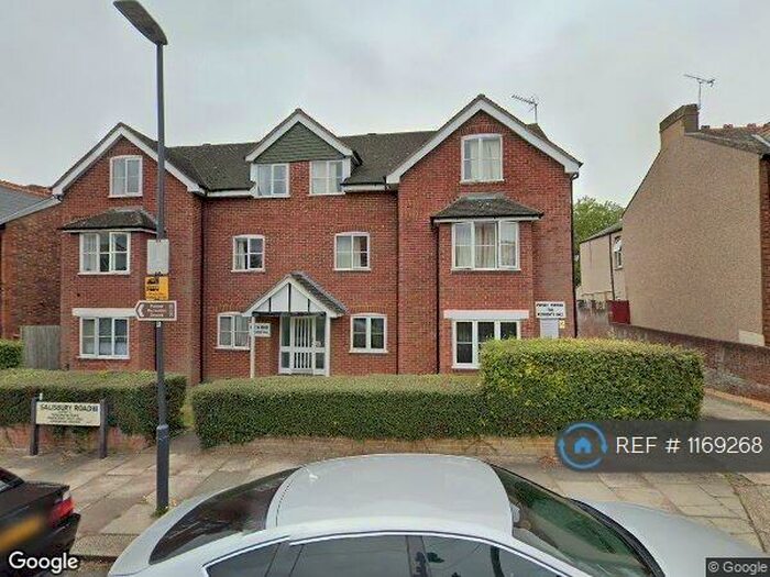 2 Bedroom Flat To Rent In Evelyn House, Harrow, HA1