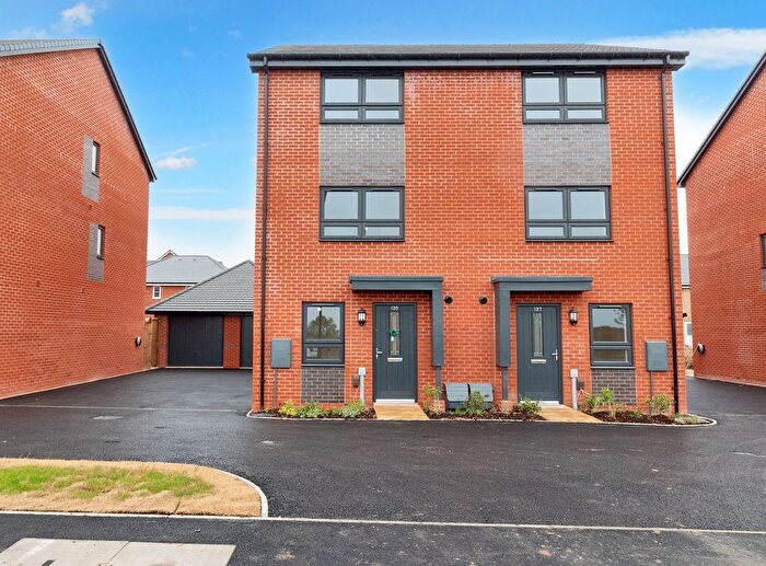 3 Bedroom Semi-Detached House To Rent In White Lias Way, Upper Lighthorne, Leamington Spa, Warwickshire, CV33