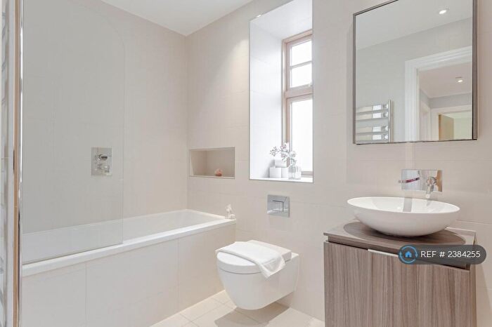 5 Bedroom Detached House To Rent In Tenterden Grove, London, NW4