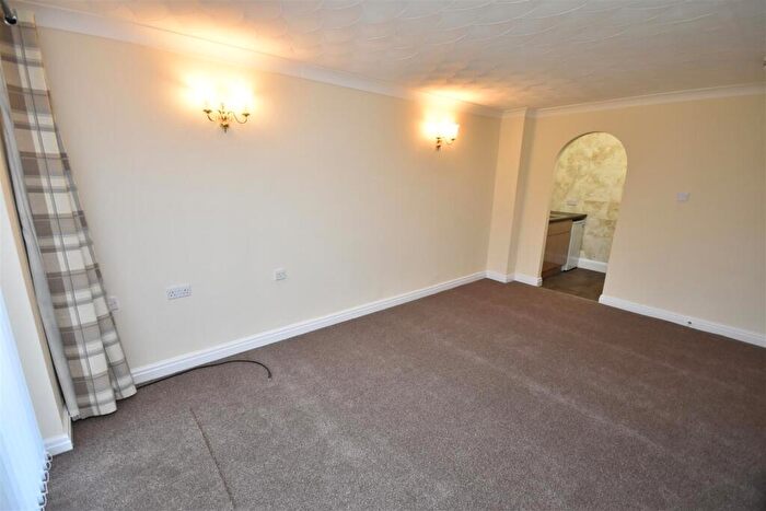 1 Bedroom Retirement Property To Rent In Hesslewell Court, Heswall, CH60