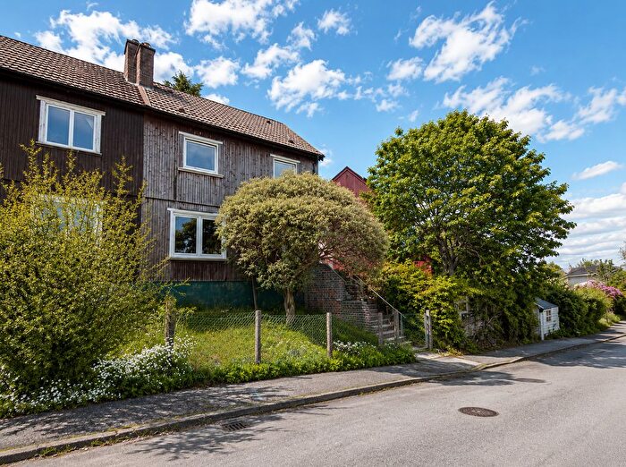 3 Bedroom Semi Detached House For Sale In Rockfield Road, Tobermory, PA75