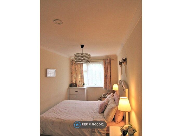 1 Bedroom Flat To Rent In North Tenth Street, Milton Keynes, MK9
