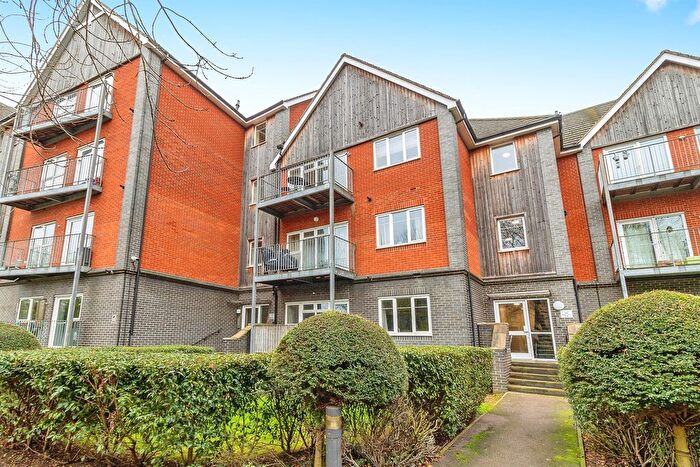 1 Bedroom Flat For Sale In Millward Drive, Bletchley, Milton Keynes, MK2