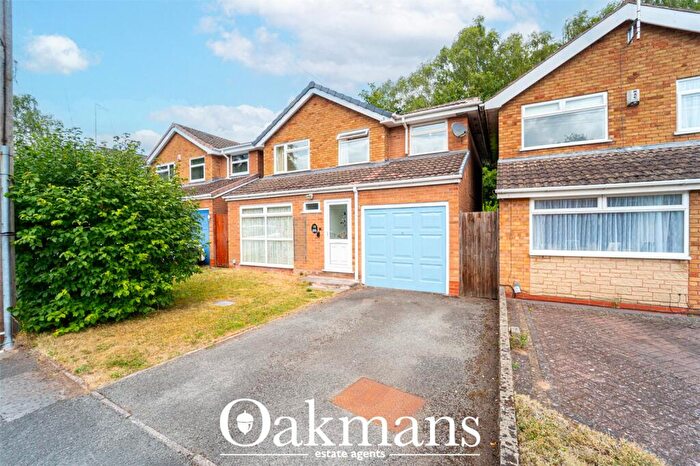 5 Bedroom Detached House For Sale In Wentworth Way, Birmingham, West Midlands, B32