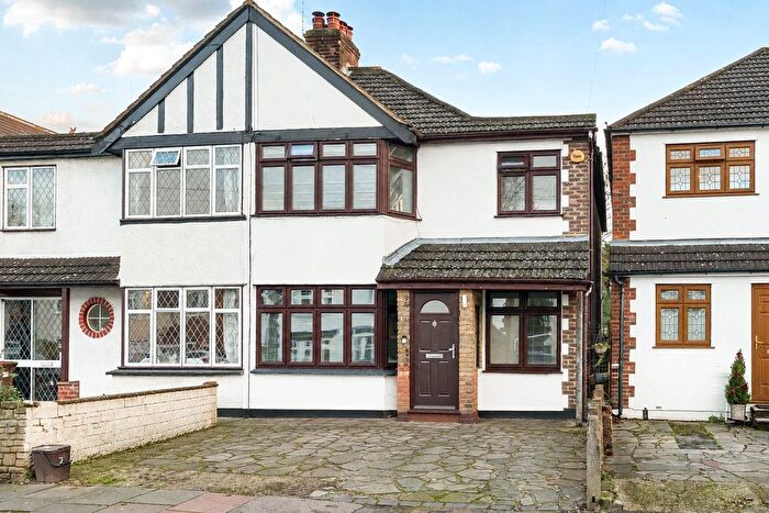 4 Bedroom Semi-Detached House For Sale In Shuttle Close, Sidcup, DA15