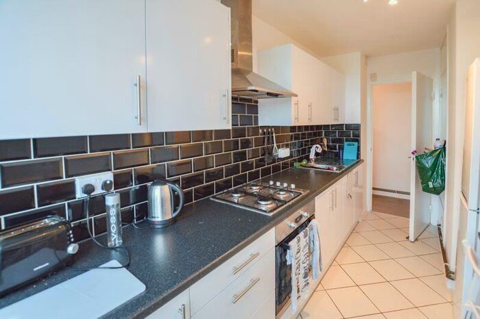 3 Bedroom Apartment To Rent In Dorney House, Adelaide Road, Belsize Park, NW3