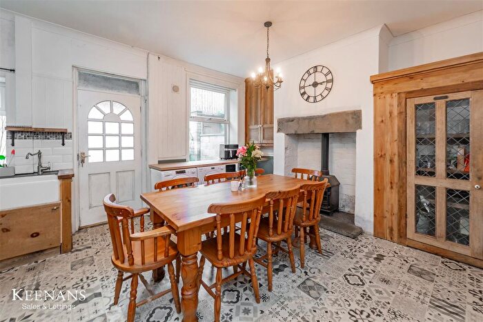 2 Bedroom Terraced House For Sale In Holcombe Road, Rossendale, BB4