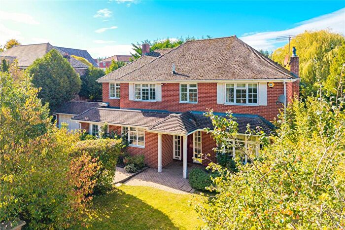 4 Bedroom Detached House For Sale In Bishops Green, Newbury, Berkshire, RG20