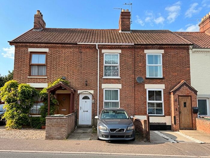 2 Bedroom Terraced House For Sale In Beccles Road, St. Olaves, Great Yarmouth, NR31