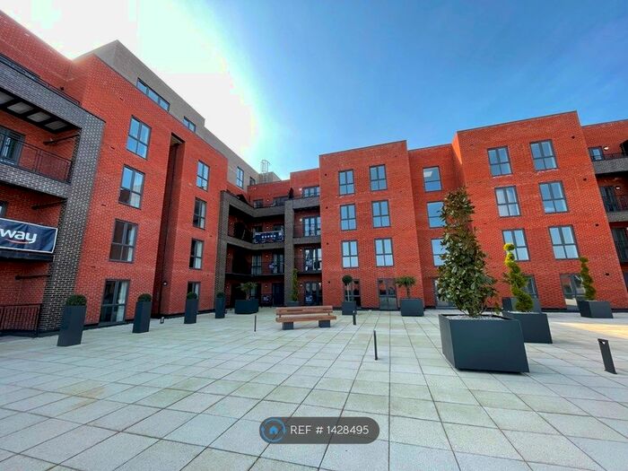2 Bedroom Flat To Rent In Nightingale Way, Reading, RG30