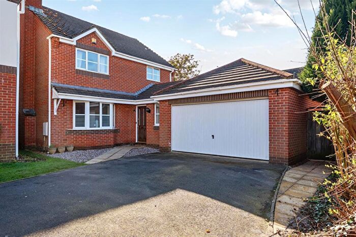 4 Bedroom Detached House For Sale In Wood End Way, Chandler's Ford, Eastleigh, SO53