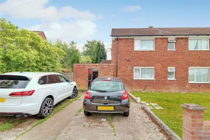 2 Bedroom Flat To Rent In Shakespeare Drive, Kenton, HA3