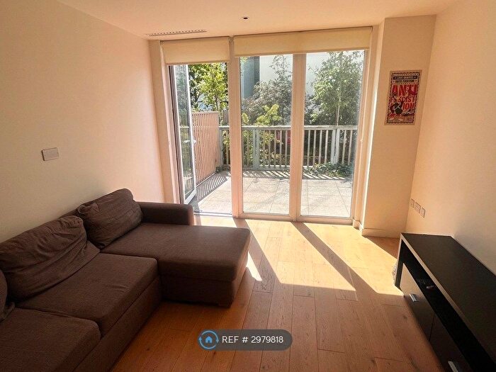2 Bedroom Flat To Rent In Dara House, London, NW9