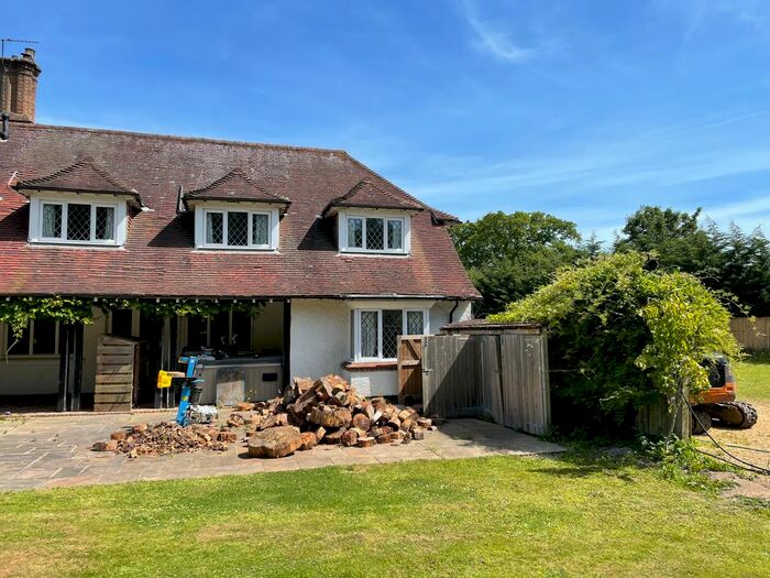 2 Bedroom Semi-Detached House To Rent In Wheelers Lane, Bournemouth, BH11