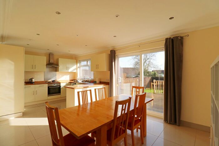 3 Bedroom Semi Detached House For Sale In Noel Road, West Acton, London, W3