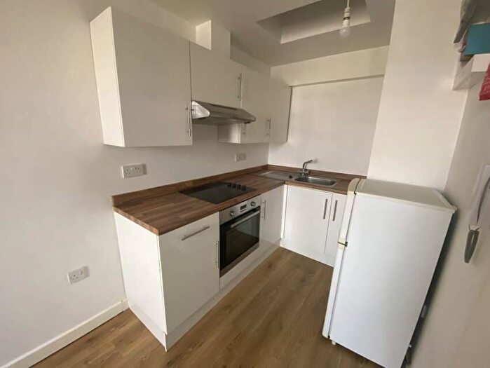 1 Bedroom Flat To Rent In New England Road, Brighton, East Sussex, BN1