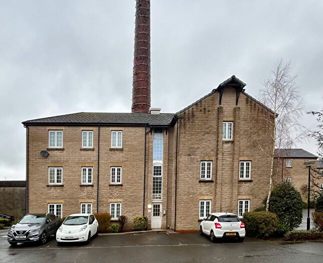 2 Bedroom Flat For Sale In Langwood Court, Haslingden, Rossendale, BB4