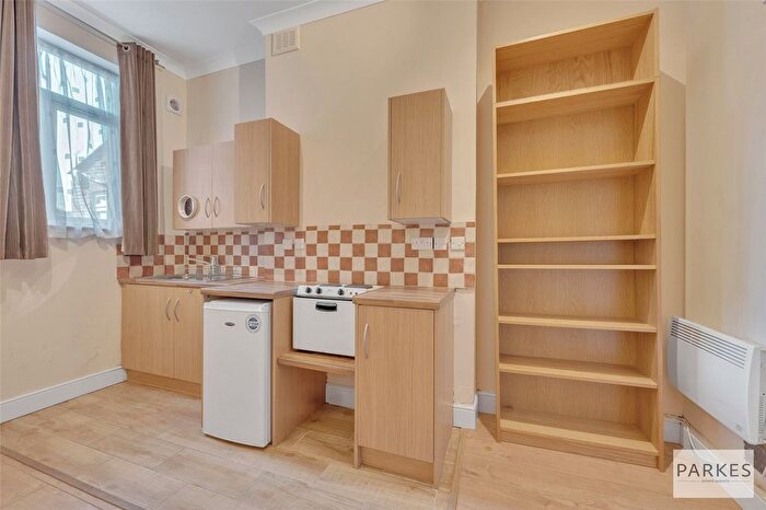 1 Bedroom Flat To Rent In Uxbridge Road, London, W12