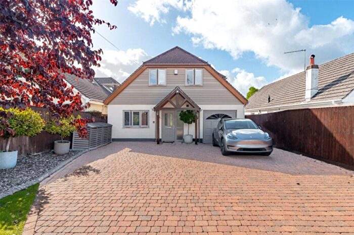 4 Bedroom Detached House For Sale In Wimborne Road West, Wimborne, Dorset, BH21
