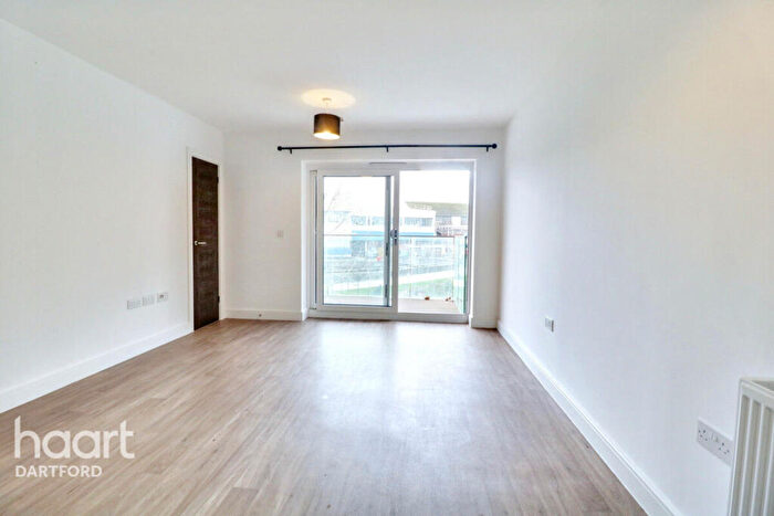 2 Bedroom Apartment For Sale In James Smith Court, Dartford, DA1