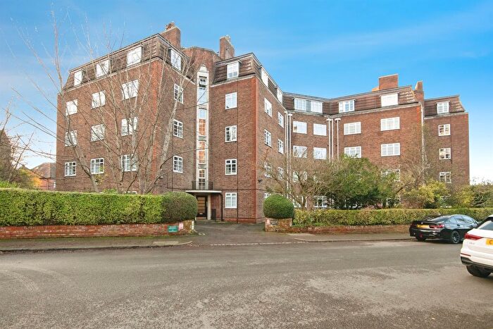3 Bedroom Flat For Sale In Holly Road, Edgbaston, Birmingham, B16