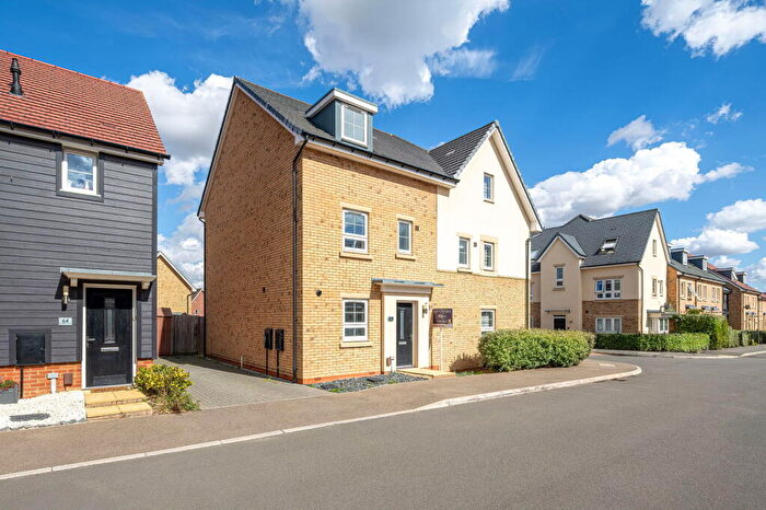 4 Bedroom Semi-Detached House For Sale In Knights Way, St. Ives, PE27
