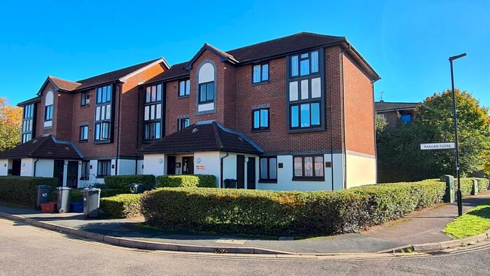 1 Bedroom Flat To Rent In Berry Court, Hounslow, TW4