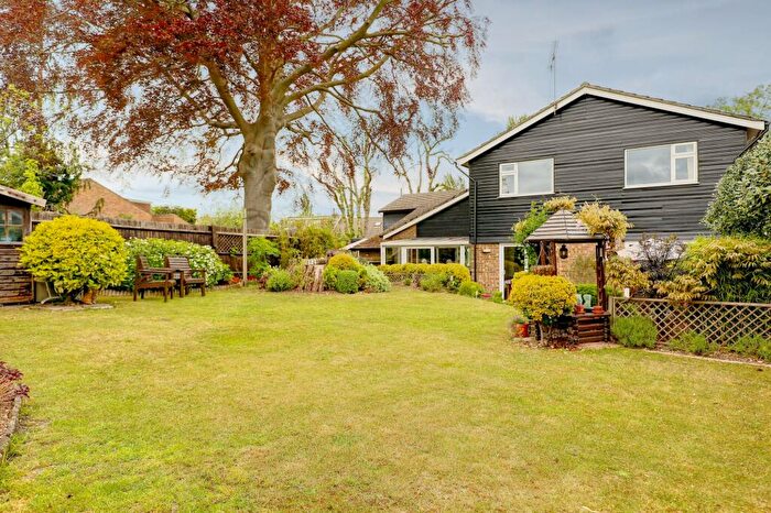 4 Bedroom Detached House For Sale In Church Fields, Standon, SG11