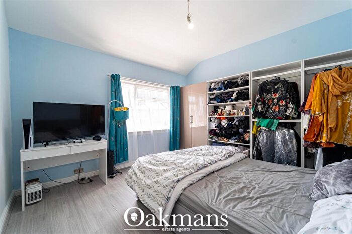 3 Bedroom End Of Terrace House For Sale In Rathbone Road, Smethwick, B67