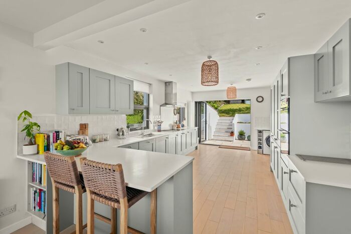 4 Bedroom Detached House For Sale In Fosse Road, Kingsbridge, TQ7