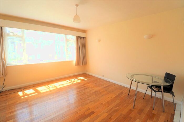 1 Bedroom Flat To Rent In Tokyngton Court, Colindeep Lane, London, NW9