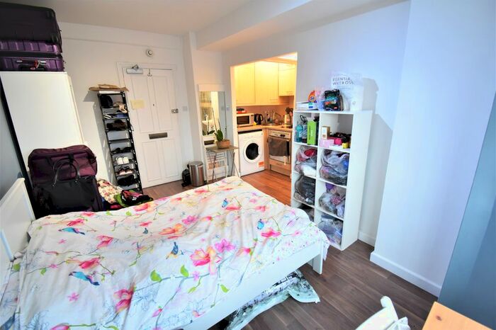 Studio To Rent In Chelsea Cloisters, Sloane Avenue, London, SW3