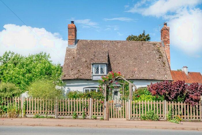 2 Bedroom Detached House For Sale In Maisemore, Gloucestershire, GL2