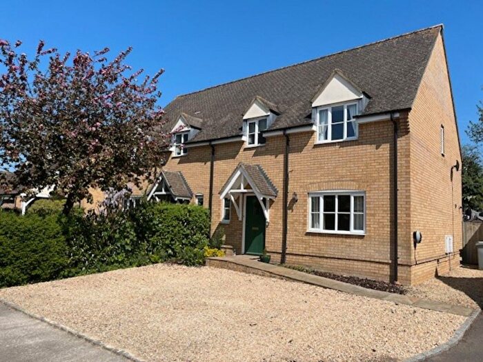 3 Bedroom Semi-Detached House For Sale In Nethercote Road, Tackley, OX5