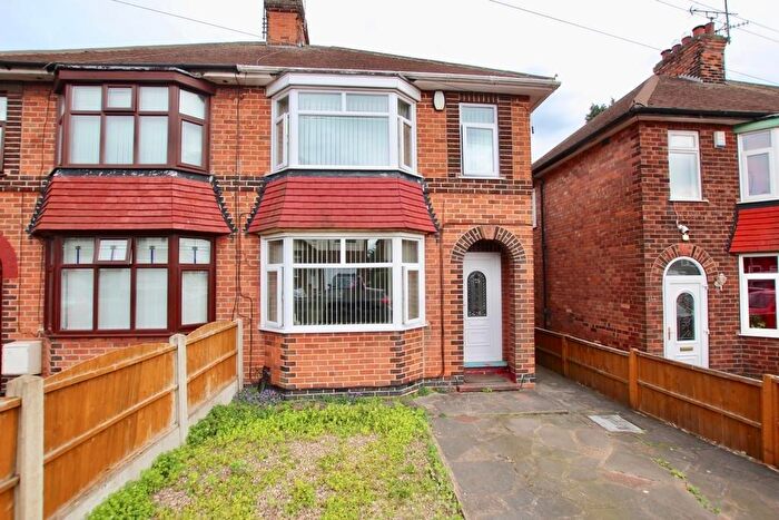3 Bedroom Semi-Detached House To Rent In Ravenswood Road, Arnold, Nottingham, Nottinghamshire, NG5